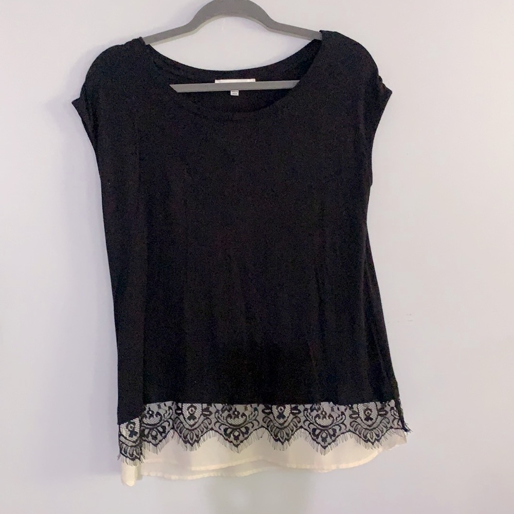 Rose + Olive T-shirt with layered lace bottom